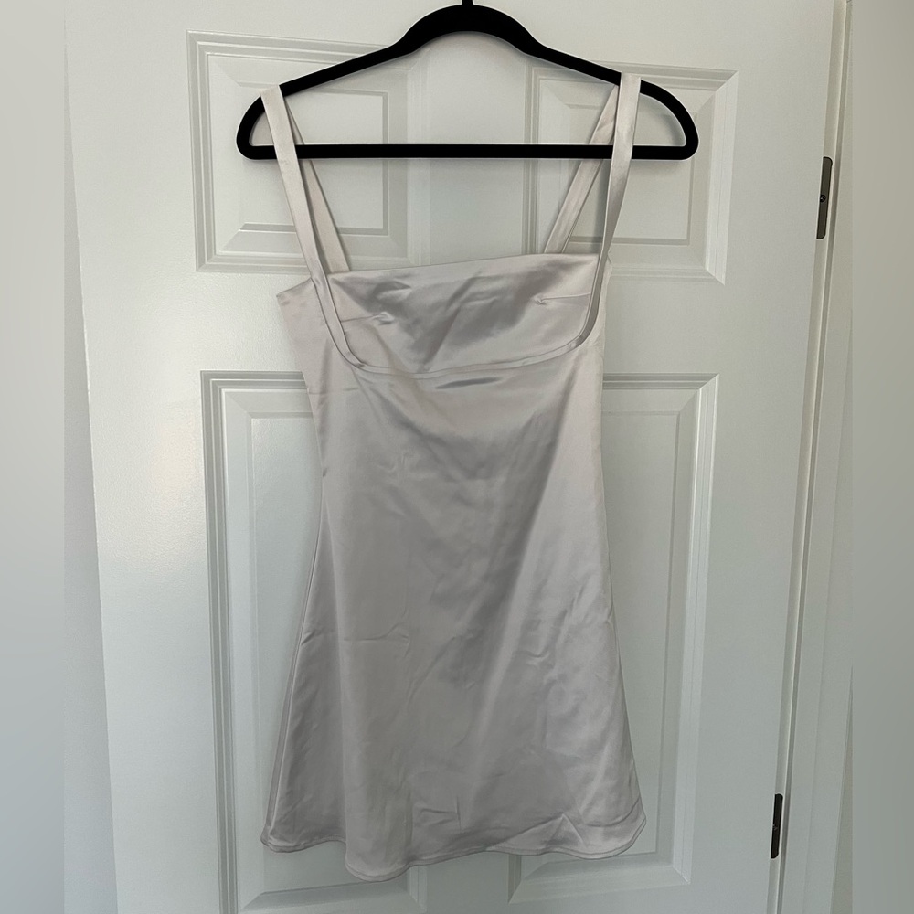 Elegant off-white Satin Dress WHITE FOX BOUTIQUE
